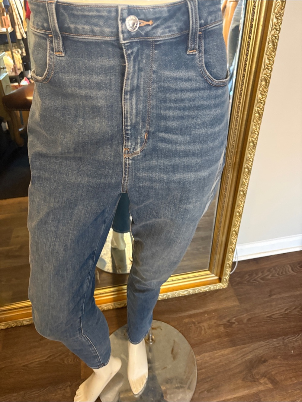 American Eagle Outfitters High-Rise Medium Stonewash Blue Jeans